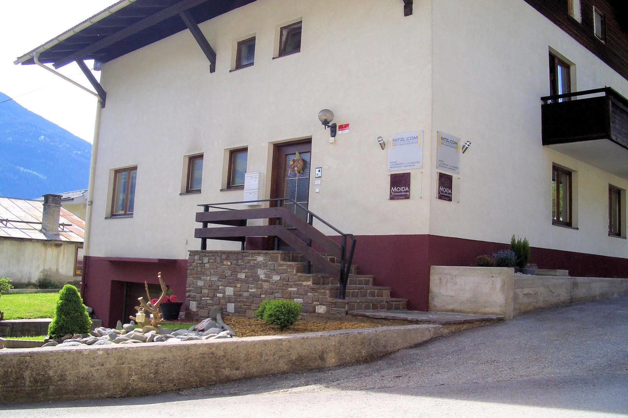 Moida-Ferienwohnung Fuegen Exterior photo